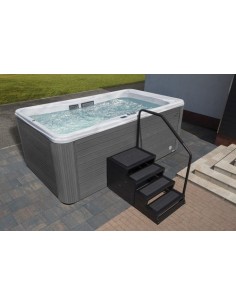 Spa escalier d'accès pour...